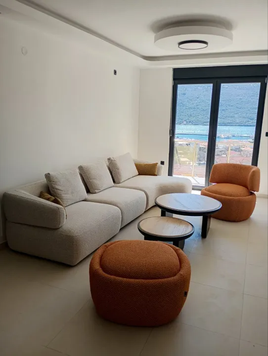 Prodaja, jednosoban stan, 45m², Herceg Novi, Crna Gora