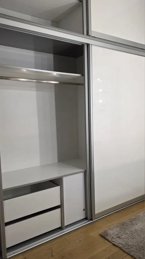 Izdavanje, trosoban stan, 130m², Bogoslovija, Palilula Sve Podlokacije