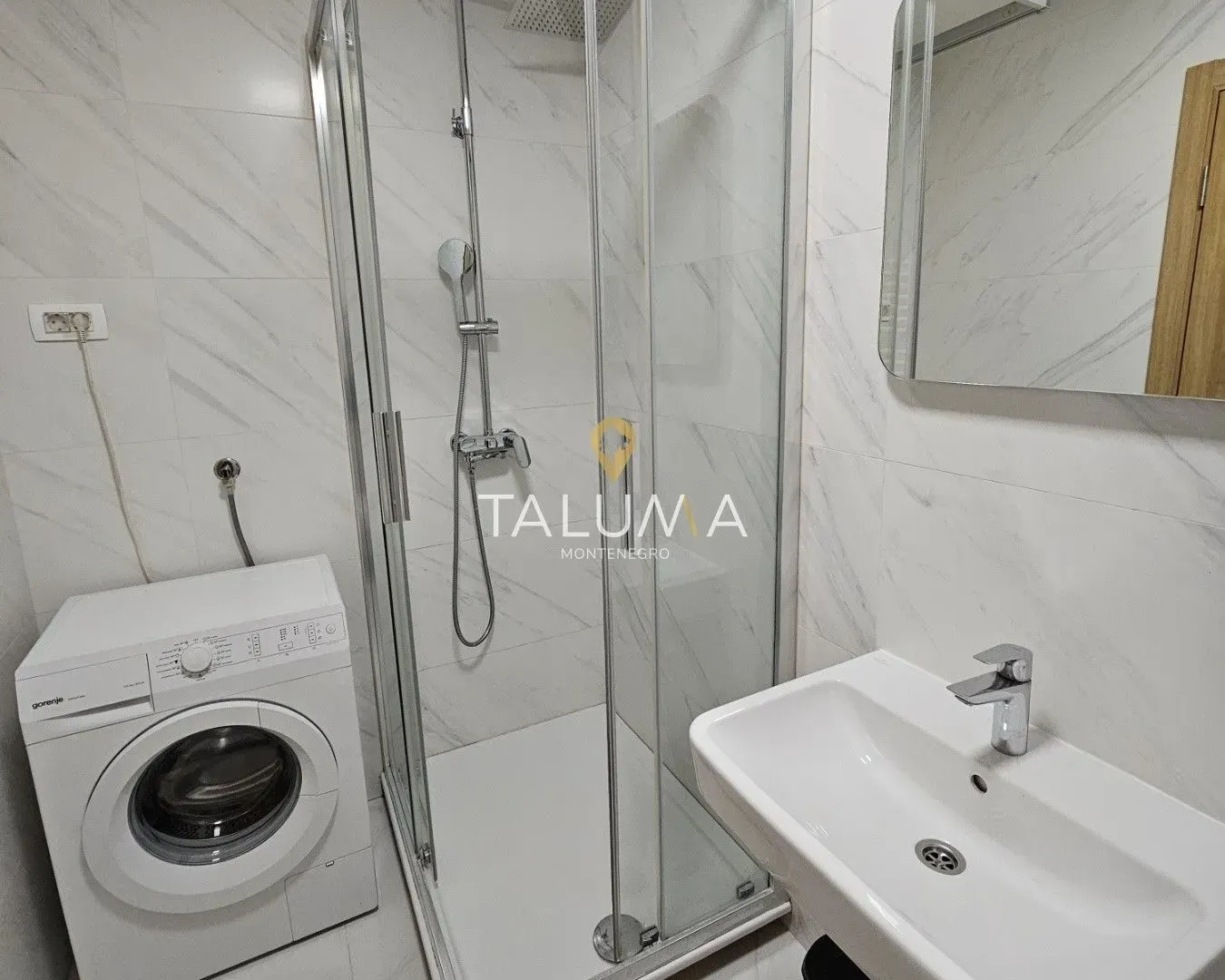 Izdavanje, jednosoban stan, 45m², City Kvart, Podgorica