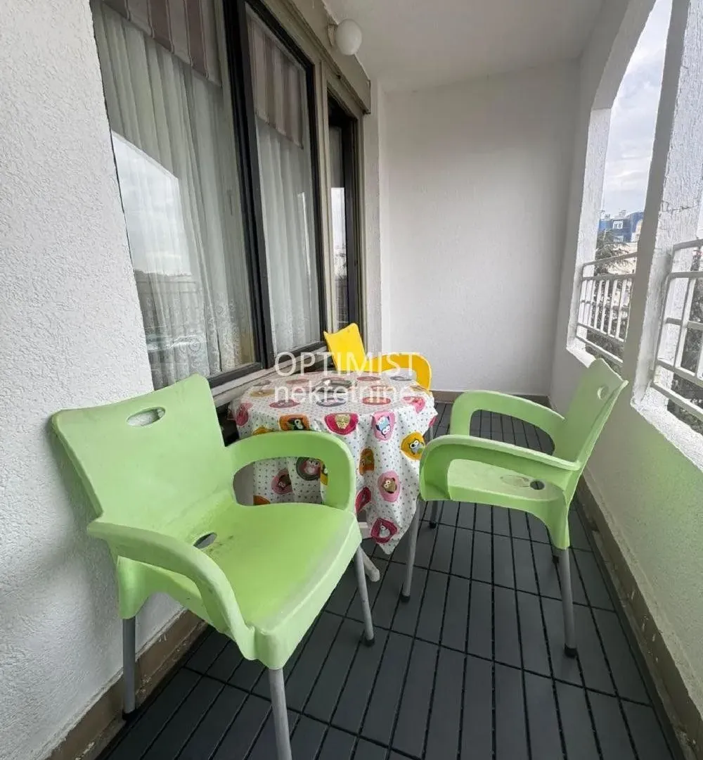 Rent, two bedroom apartment, 60m², Retenzija, Beograd