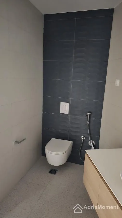 Sale, one bedroom apartment, 68m², Bečići, Budva