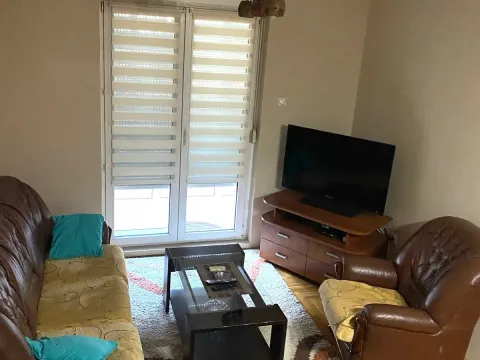 Izdavanje, jednosoban stan, 40m², Zabjelo, Podgorica - image 8