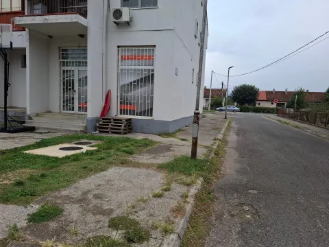 Rent, office space, 74m², Pažići, Danilovgrad - image 4