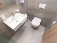 Izdavanje, dvosoban stan, 69m², Master Kvart, Podgorica - image 4