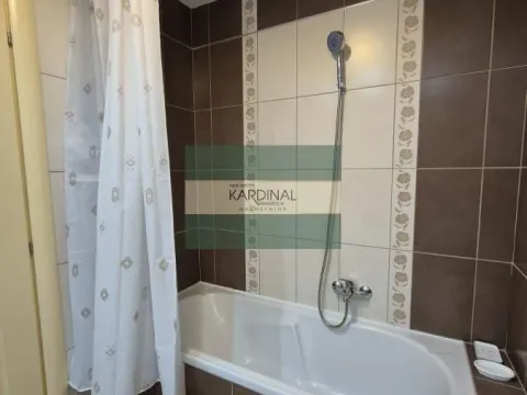 Izdavanje, trosoban stan, 73m², Centar, Jagodina - image 32