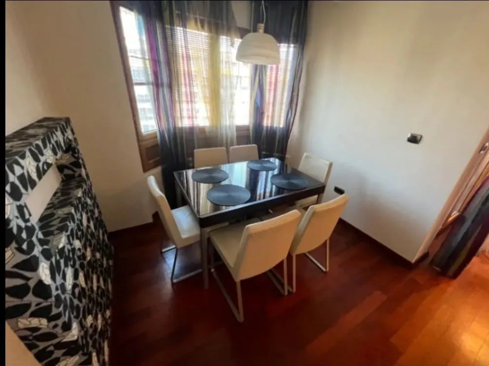 Izdavanje, dvosoban stan, 95m², Kod Capital Plaze, Podgorica