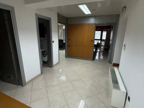 Sale, office space, 412m², Preko Morače, Podgorica - image 4