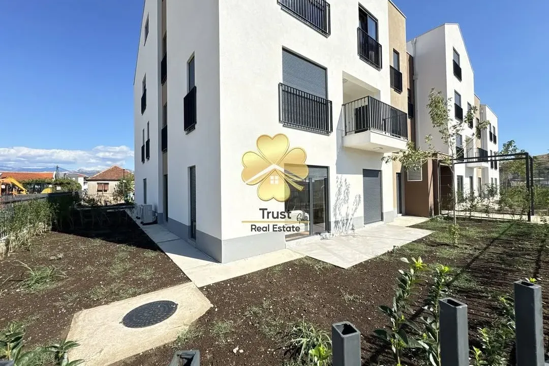 Prodaja, dvosoban stan, 84m², Zabjelo, Podgorica