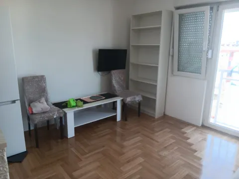 Rent, studio apartment, 30m², Zabjelo, Podgorica - image 9