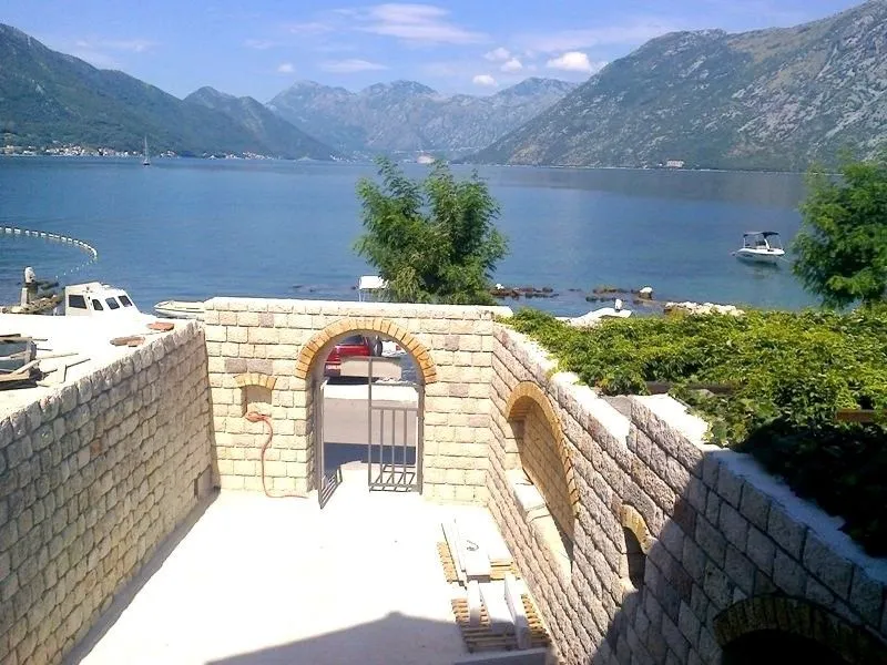 Sale, house, 450m², Dobrota, Kotor