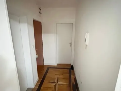 Prodaja, trosoban stan, 93m², Ljubović, Podgorica - image 9