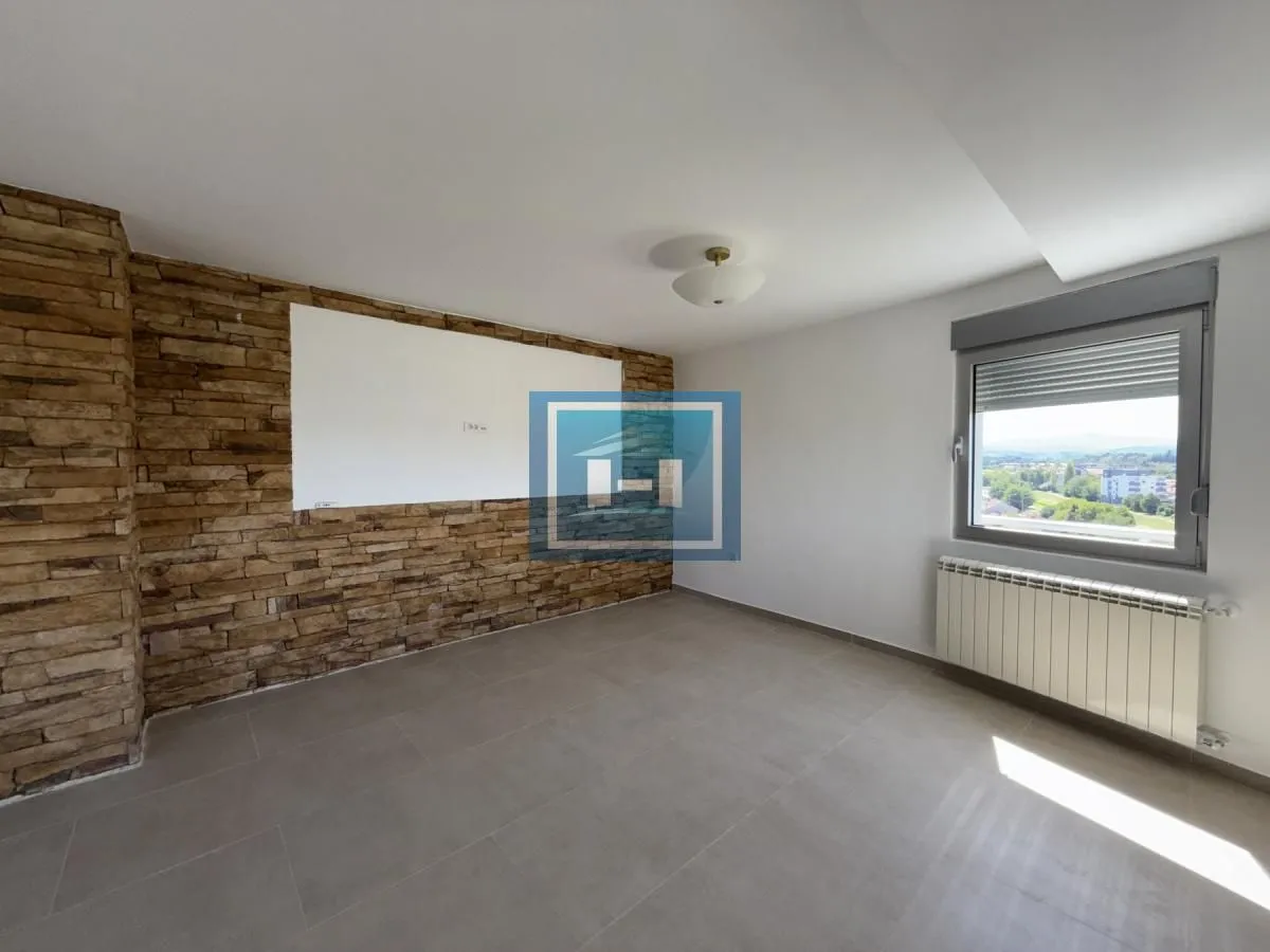 Prodaja, dvosoban stan, 95m², Vašarište, Jagodina