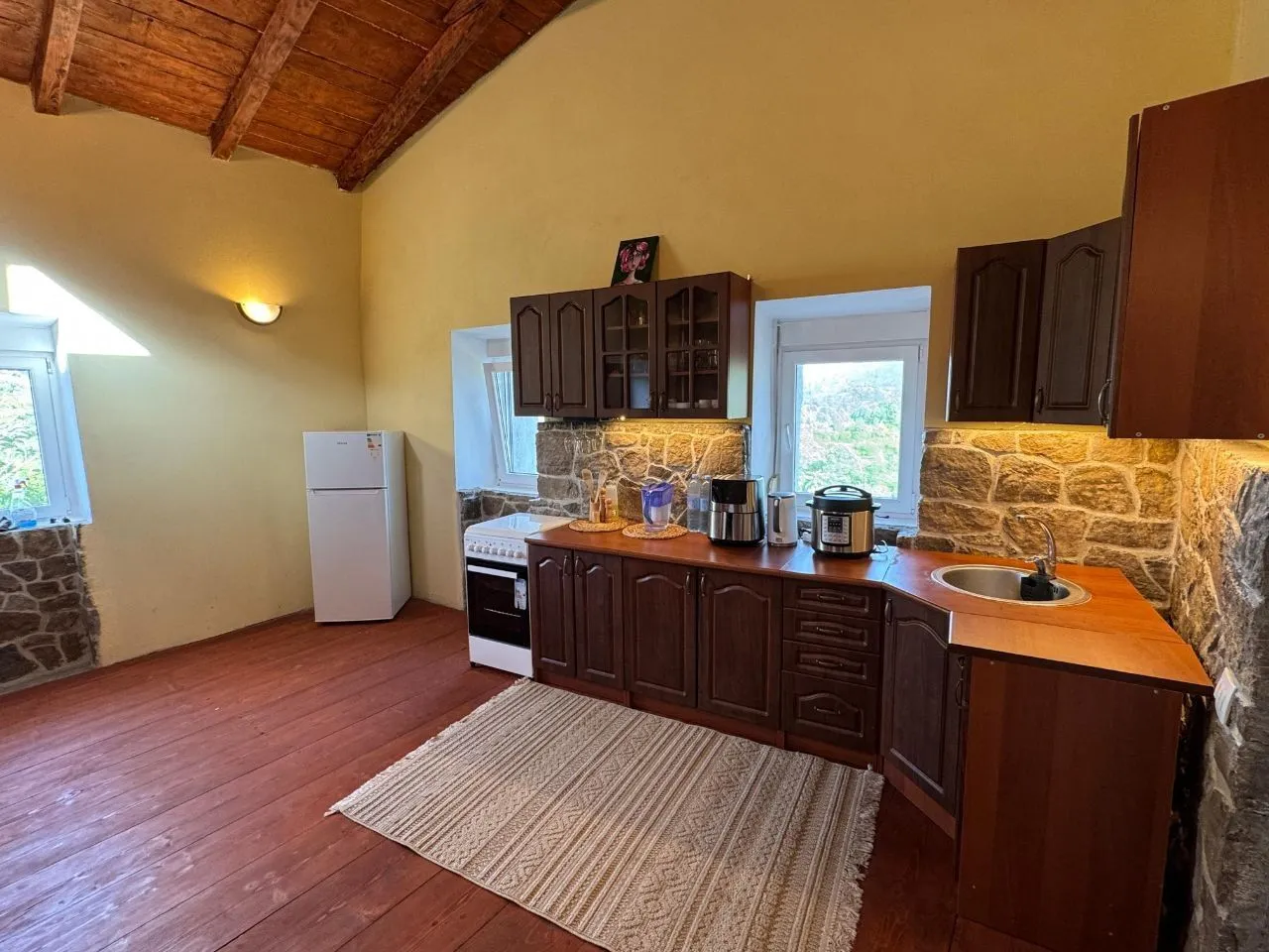 Prodaja, kuća, 208m², Obzovica, Cetinje