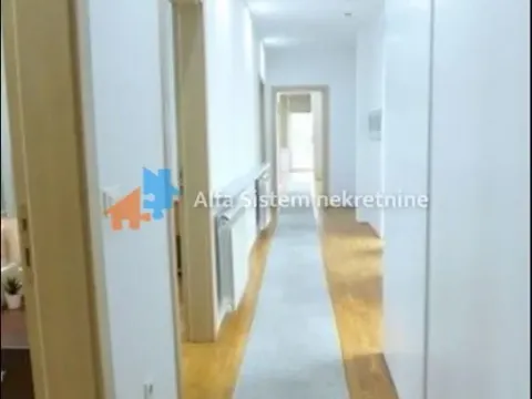 Izdavanje, četvorosoban stan, 250m², Savski Venac, Beograd - image 26