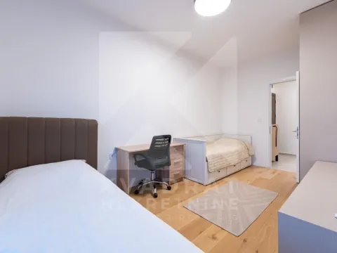 Izdavanje, dvosoban stan, 80m², Stara Varoš, Podgorica - image 17