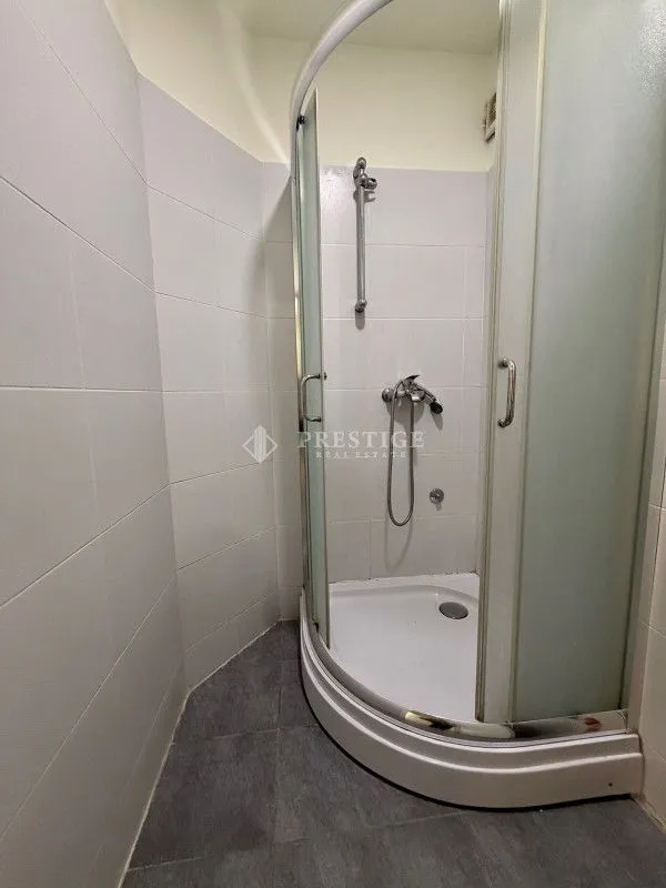 Izdavanje, dvosoban stan, 60m², Centar, Podgorica