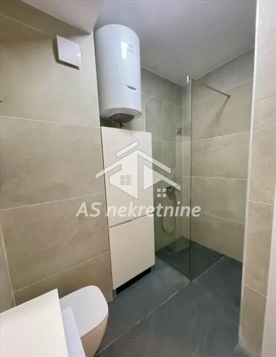 Rent, three bedroom apartment, 60m², Vračar Sve Podlokacije, Beograd