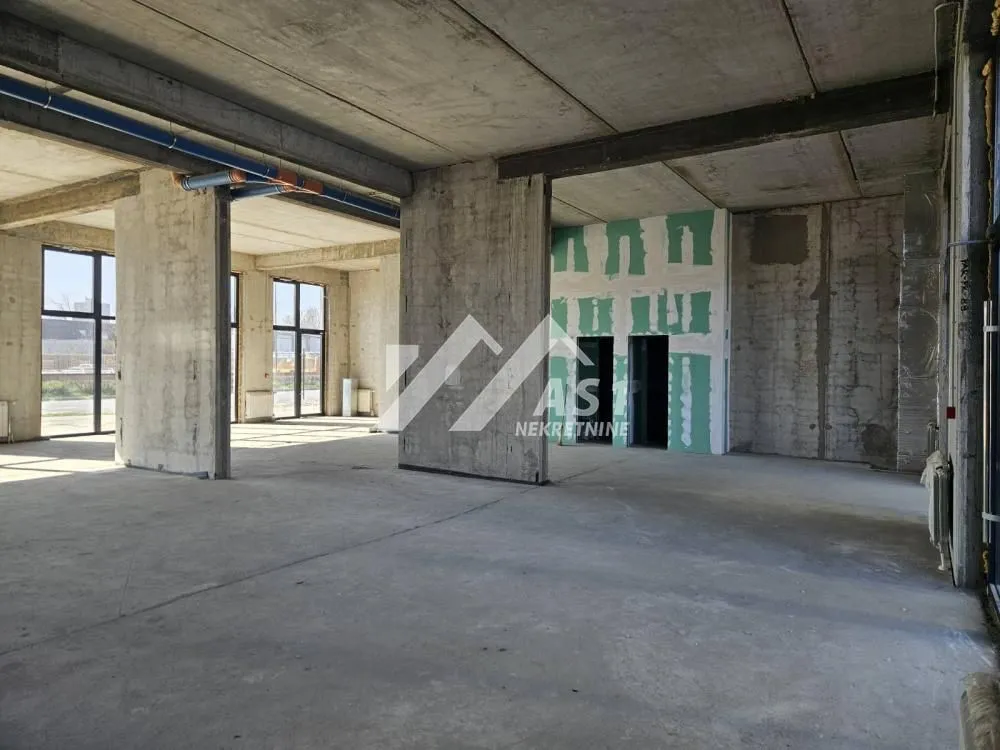 Rent, office space, 231m², Salajka, Novi Sad Sve Podlokacije