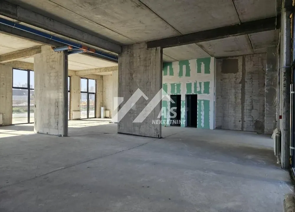 Rent, office space, 231m², Salajka, Novi Sad Sve Podlokacije
