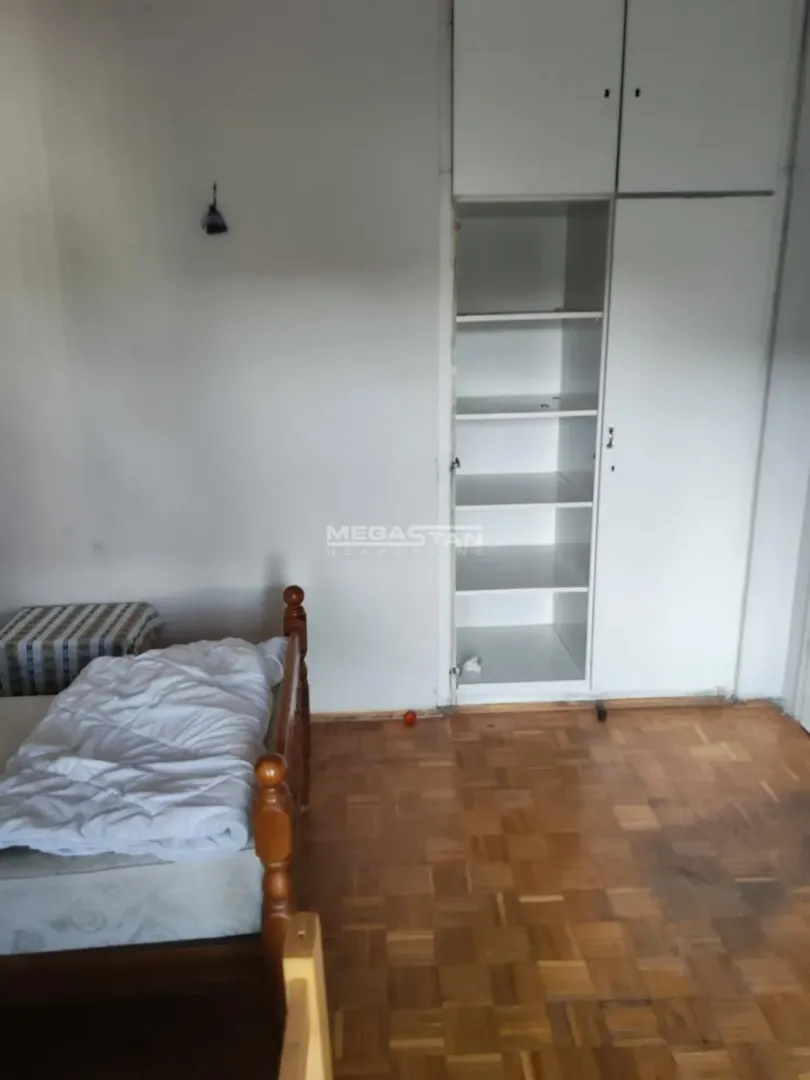 Rent, four bedroom apartment, 88m², Bajlonijeva Pijaca, Beograd