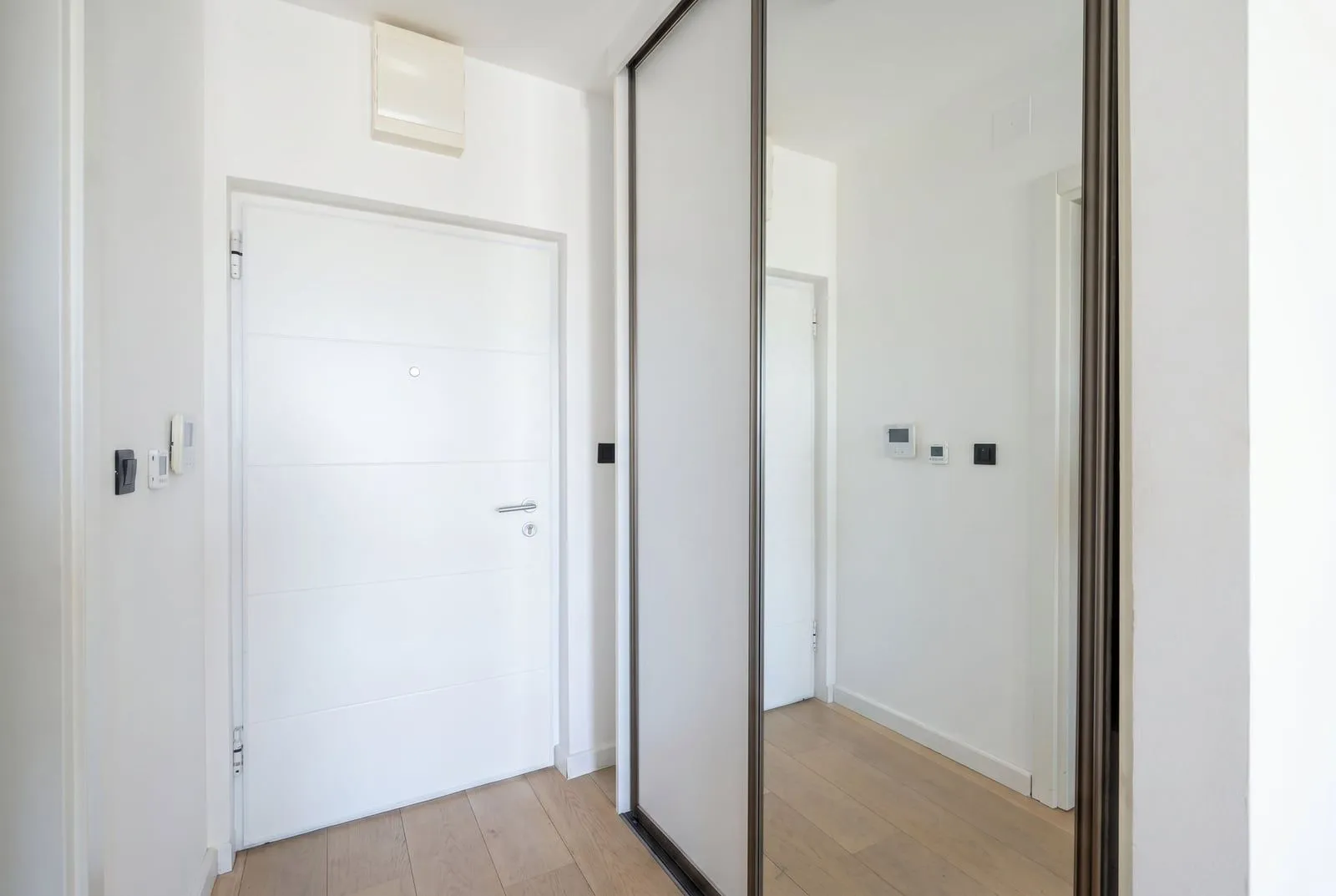 Prodaja, trosoban stan, 50m², Tivat, Crna Gora