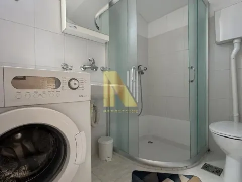 Izdavanje, trosoban stan, 57m², Centar, Novi Sad - image 9