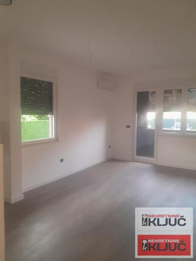Prodaja, četvorosoban stan, 71m², Veternička rampa, Novi Sad Sve Podlokacije