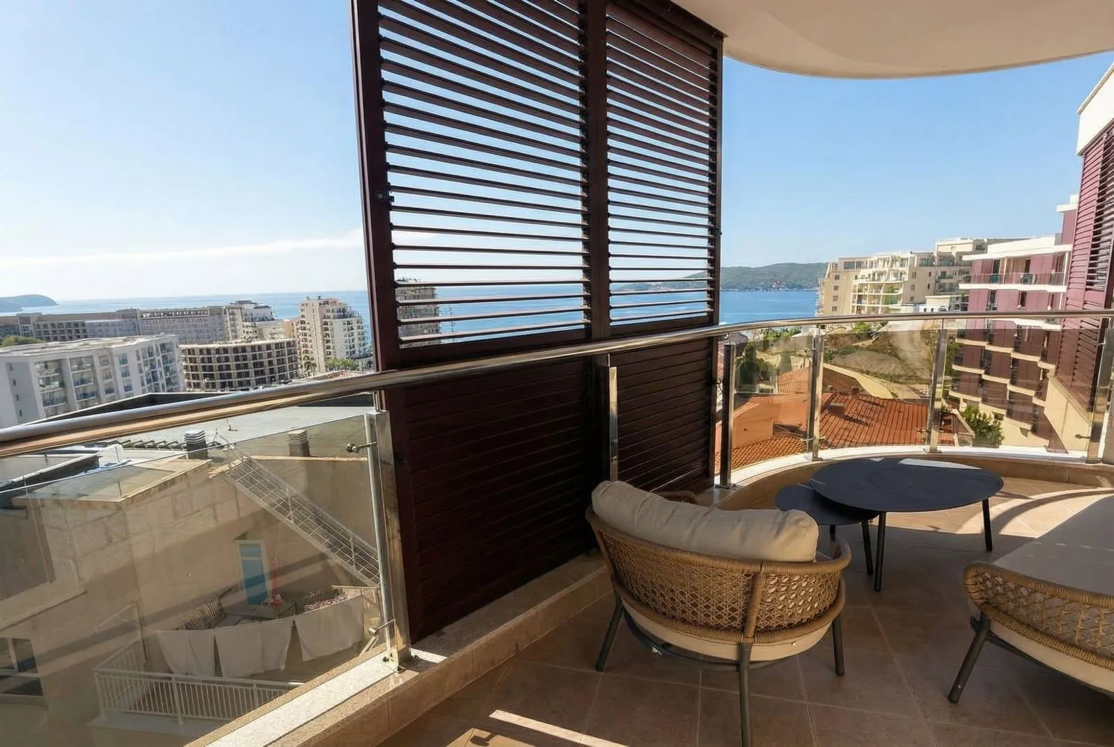 Sale, three bedroom apartment, 120m², Bečići, Budva