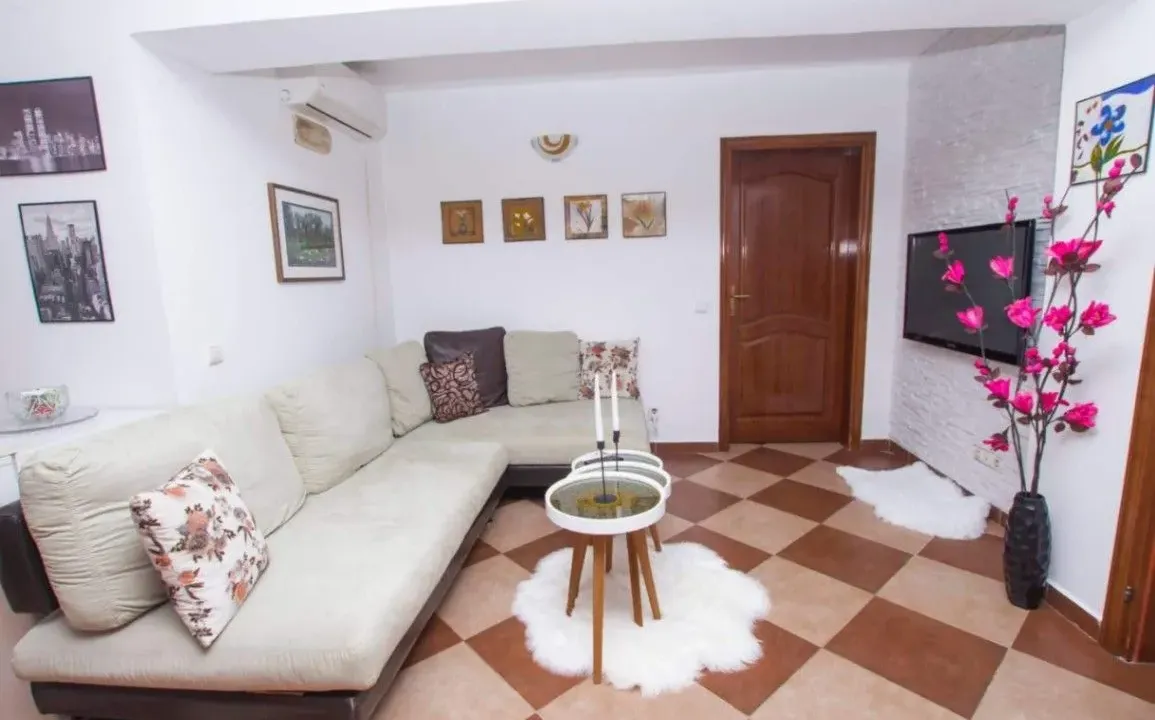 Sale, two bedroom apartment, 60m², Centar, Bar