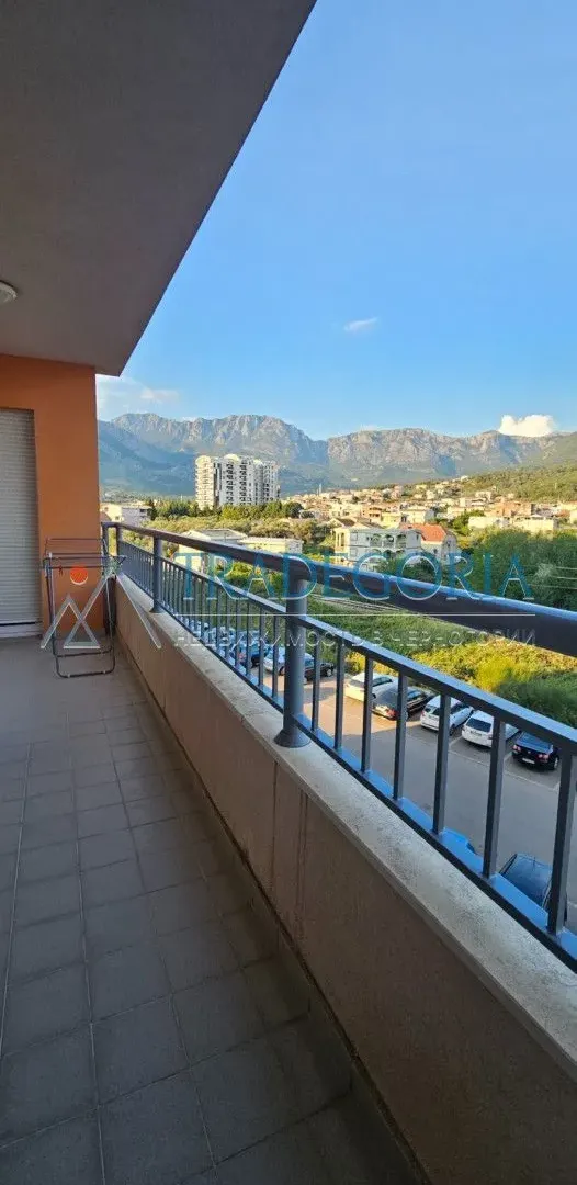 Prodaja, dvosoban stan, 76m², Bar, Crna Gora