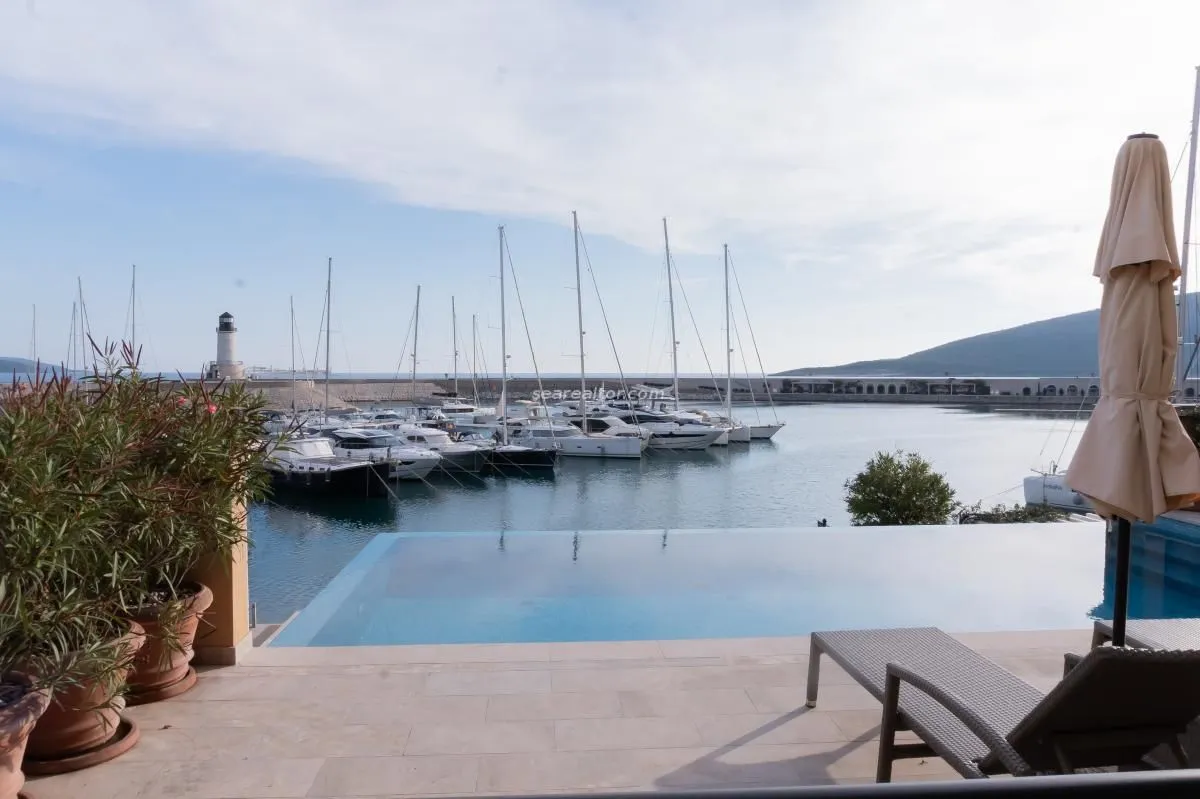 Sale, two bedroom apartment, 120m², Luštica Bay, Tivat
