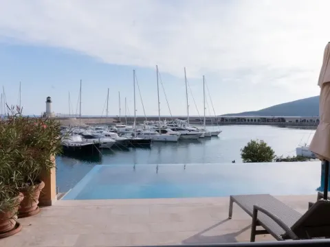 Sale, two bedroom apartment, 120m², Luštica Bay, Tivat - image 1