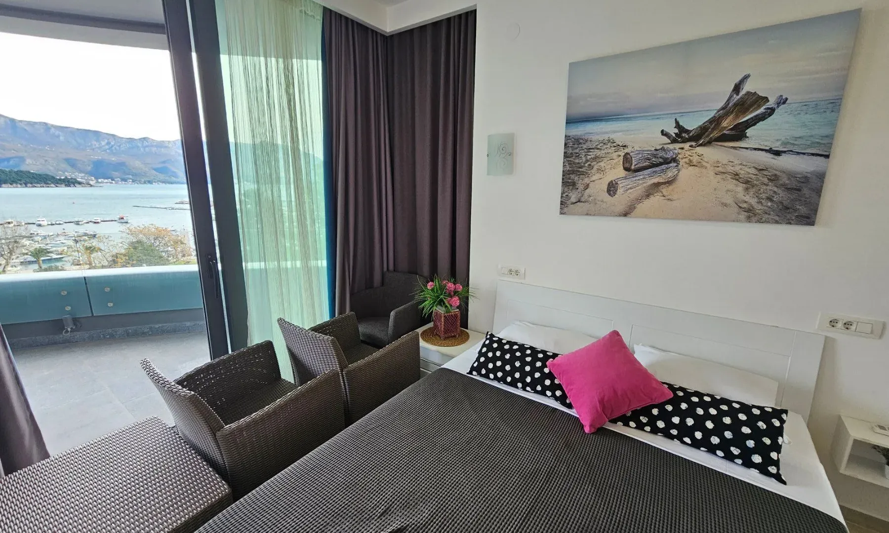 Rent, one bedroom apartment, 57m², Budva, Crna Gora