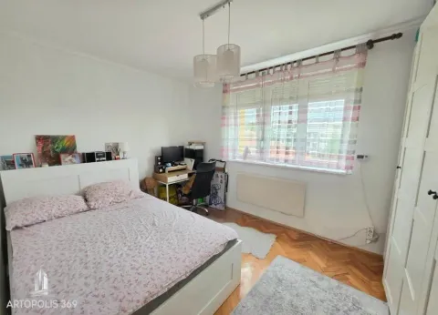 Prodaja, trosoban stan, 51m², Južni Bulevar, Vračar Sve Podlokacije - image 7