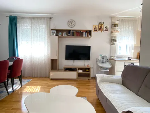 Prodaja, dvosoban stan, 61m², Blok 9, Podgorica - image 5