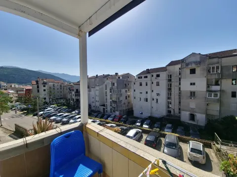 Rent, one bedroom apartment, 42m², Budva, Crna Gora - image 7