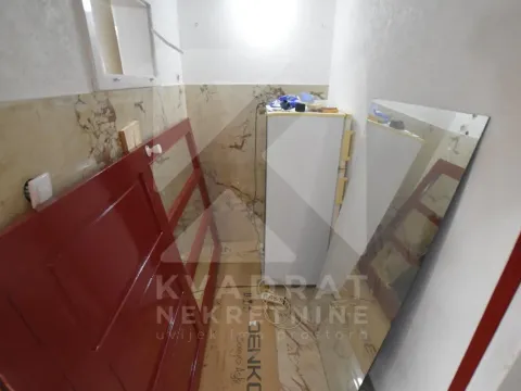 Rent, one bedroom apartment, 40m², Stari Aerodrom, Podgorica - image 4