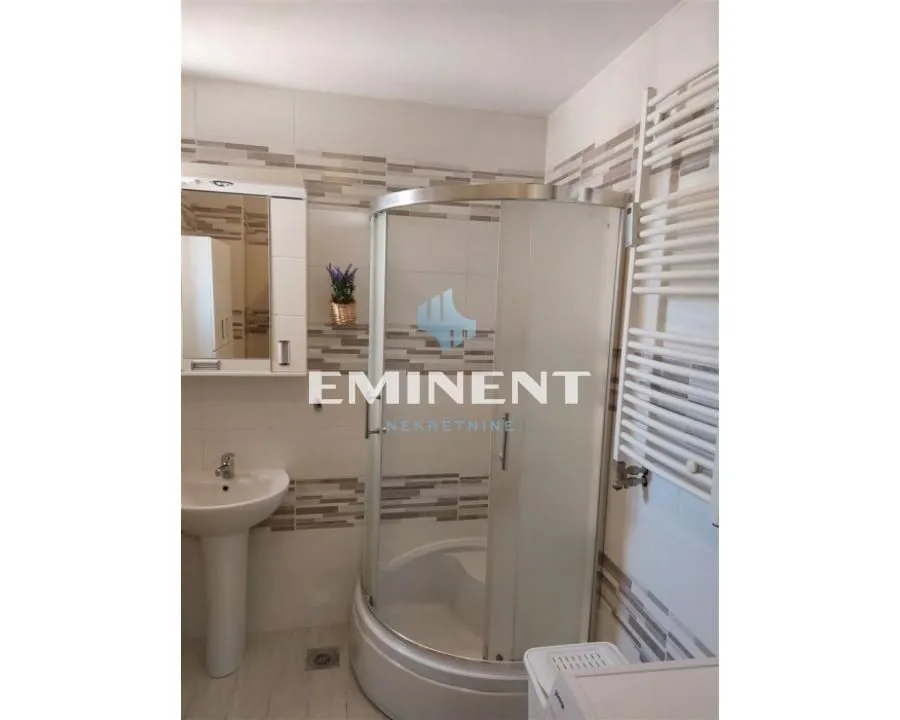 Izdavanje, dvosoban stan, 51m², Lion, Zvezdara Sve Podlokacije
