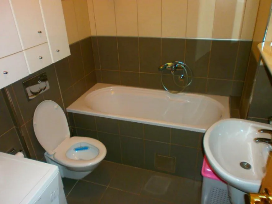 Izdavanje, trosoban stan, 95m², Gorica C, Podgorica