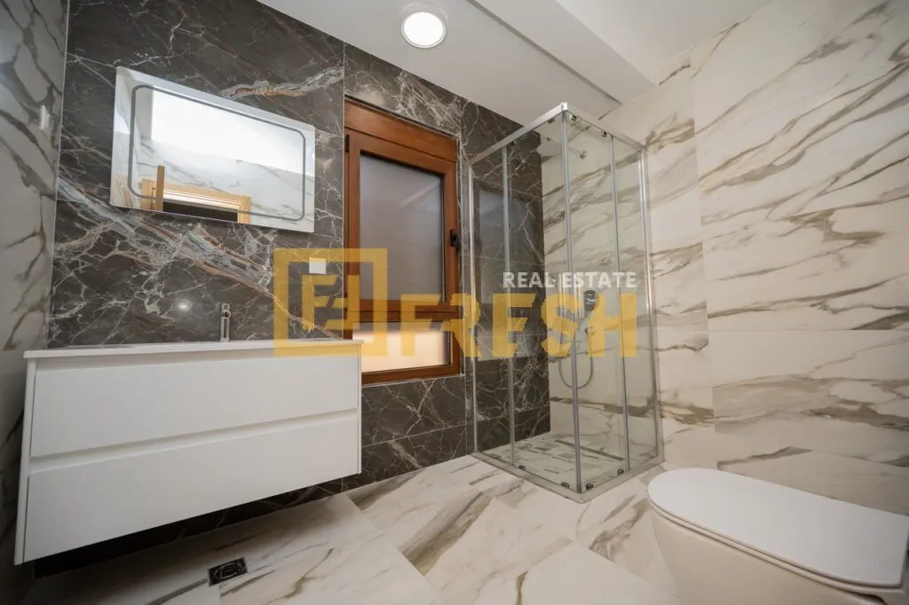 Prodaja, trosoban stan, 142m², Gorica C, Podgorica