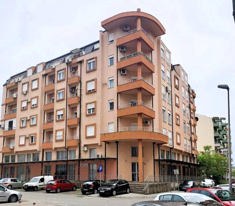 Rent, two bedroom apartment, 84m², Krivi Most, Podgorica