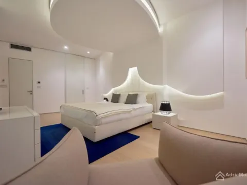 Prodaja, dvosoban stan, 125m², Centar, Budva - image 9