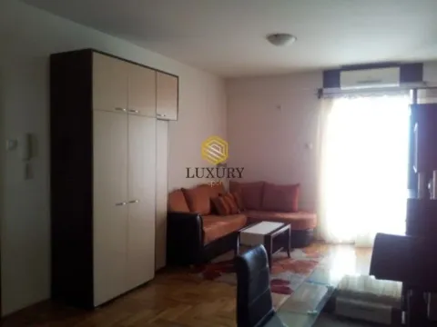 Prodaja,  stan, 33m2, Iza Delte, Podgorica