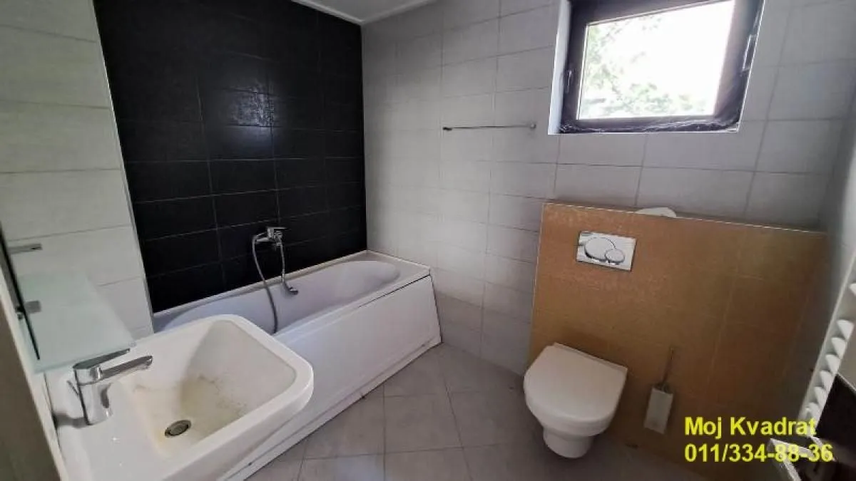 Prodaja, trosoban stan, 70m², Voždovačka Crkva, Voždovac Sve Podlokacije