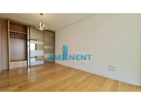 Izdavanje, četvorosoban stan, 155m², Novi Beograd Sve Podlokacije, Beograd - image 11