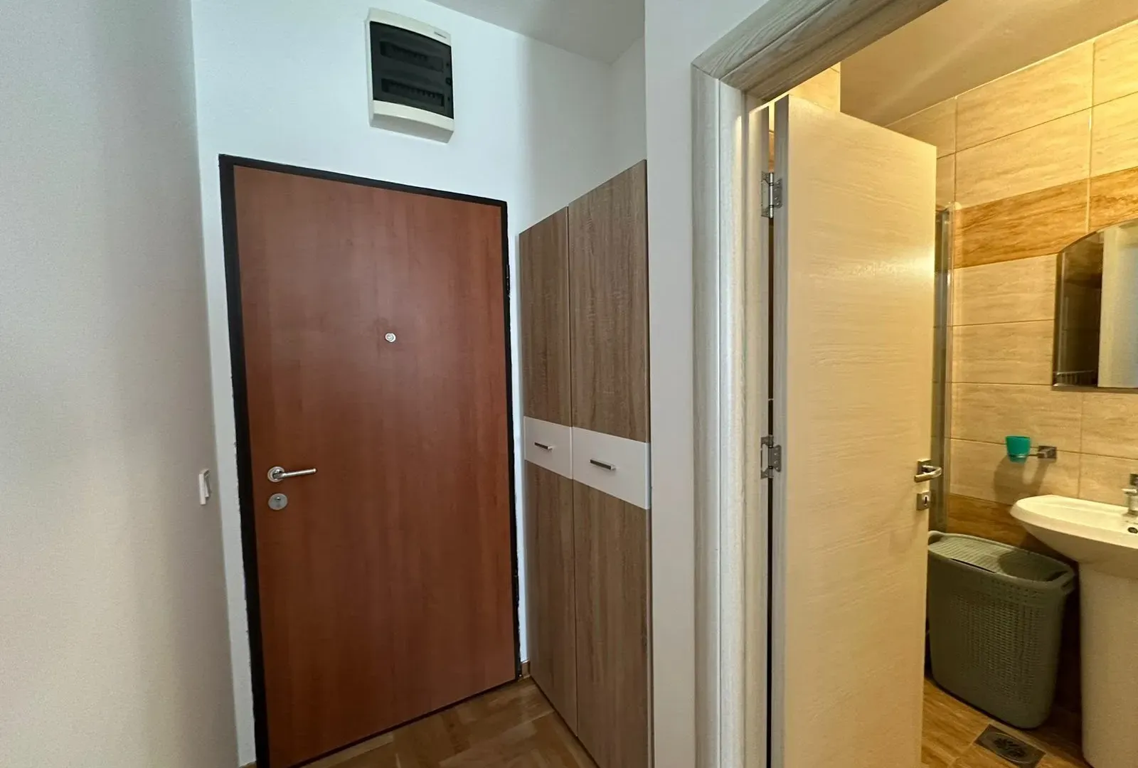 Rent, two bedroom apartment, 55m², Golubovina, Budva