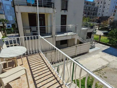 Izdavanje, jednosoban stan, 33m², Mainski Put, Budva - image 9