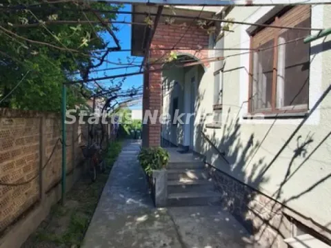 Prodaja, kuća, 185m², Futog, Novi Sad Sve Podlokacije - image 12