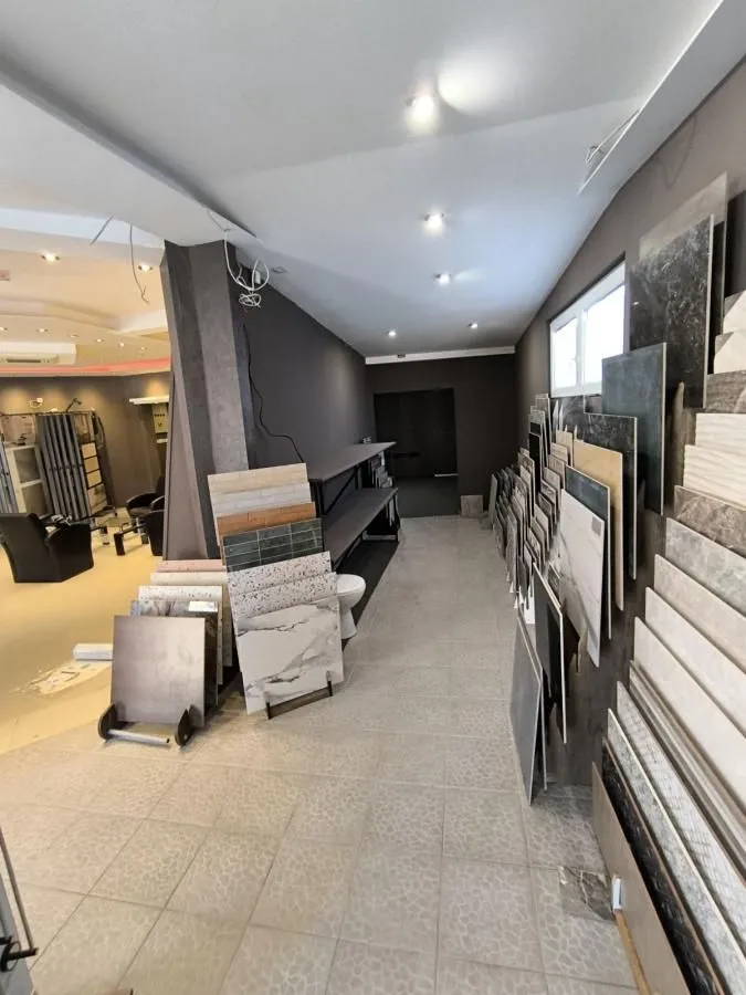Rent, office space, 240m², Čukarica, Beograd