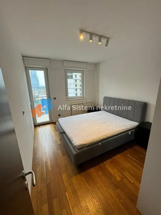 Izdavanje, dvosoban stan, 55m², Sarajevska, Beograd